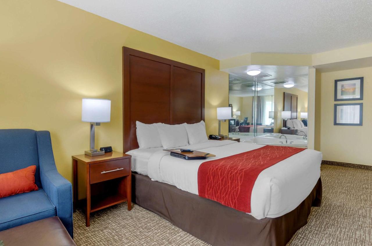 Comfort Inn & Suites Hillsville I-77 Exterior photo