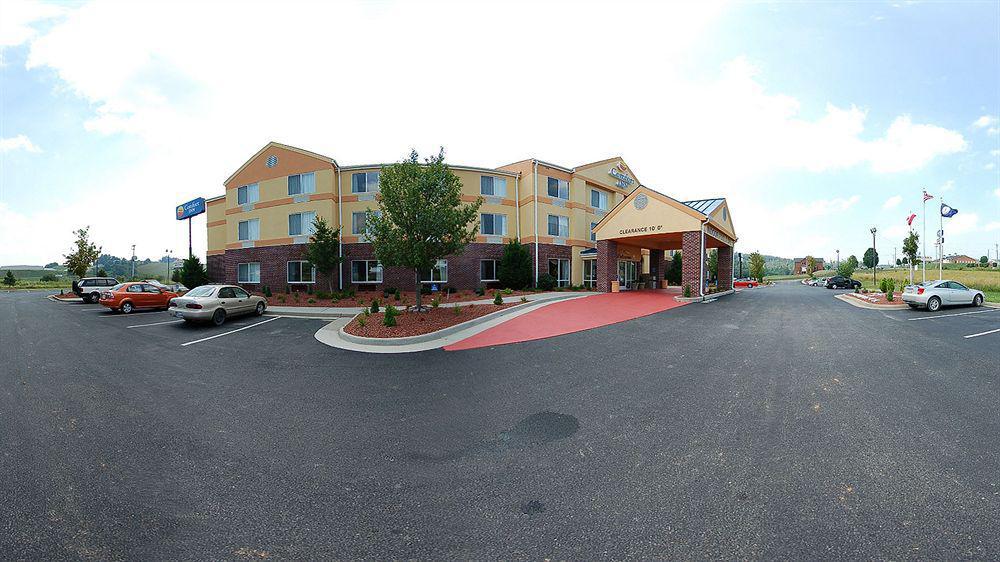 Comfort Inn & Suites Hillsville I-77 Exterior photo